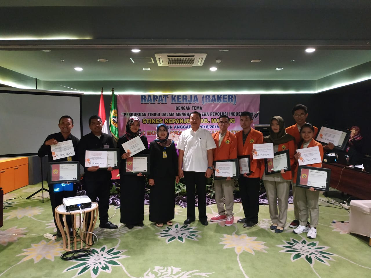 Rapat Kerja STIKes kepanjen tahun 2018 (3)